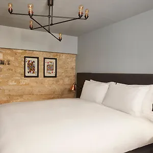 Indigo - By Ihg **** Bath